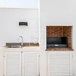 Nalia Horizon Penthouse, Outdoor Living With Solarium, Bbq, Pool, Hot Tub - By Oyoostays *