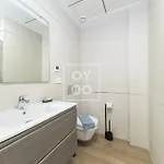 Lägenhet Nalia Horizon Penthouse, Outdoor Living With Solarium, Bbq, Pool, Hot Tub - By Oyoostays *