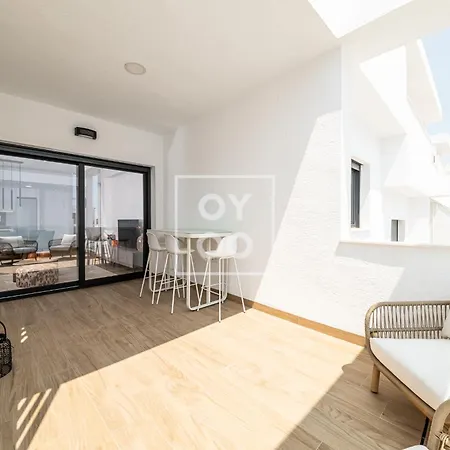 Nalia Horizon Penthouse, Outdoor Living With Solarium, Bbq, Pool, Hot Tub - By Oyoostays * Torrevieja