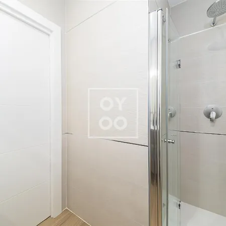 Nalia Horizon Penthouse, Outdoor Living With Solarium, Bbq, Pool, Hot Tub - By Oyoostays Torrevieja